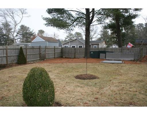 55 Red Brook Road Wareham, MA 02532 - Photo 4 of 17