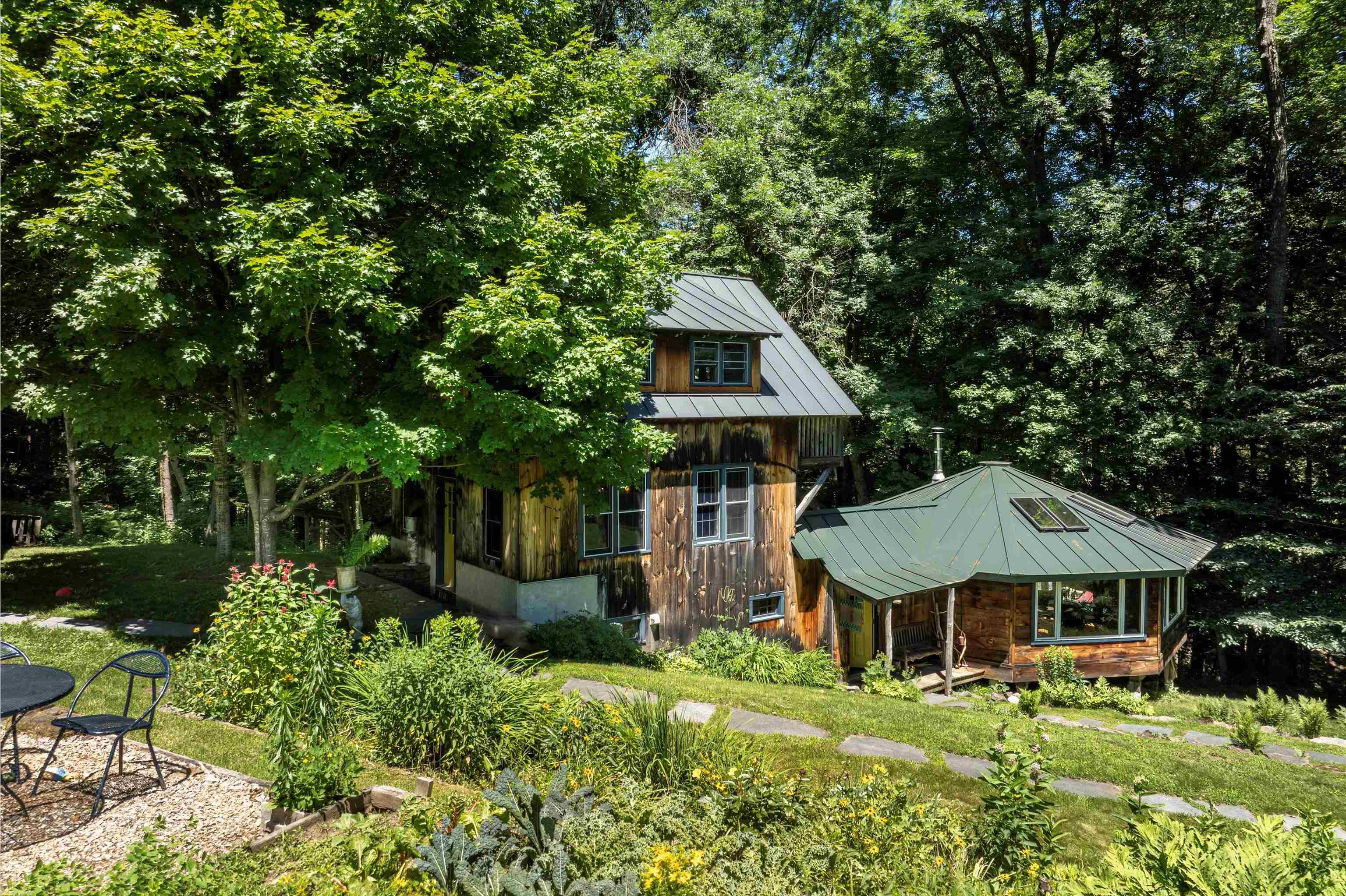 659 West Hill Road Putney, VT 05346 - Photo 13 of 40