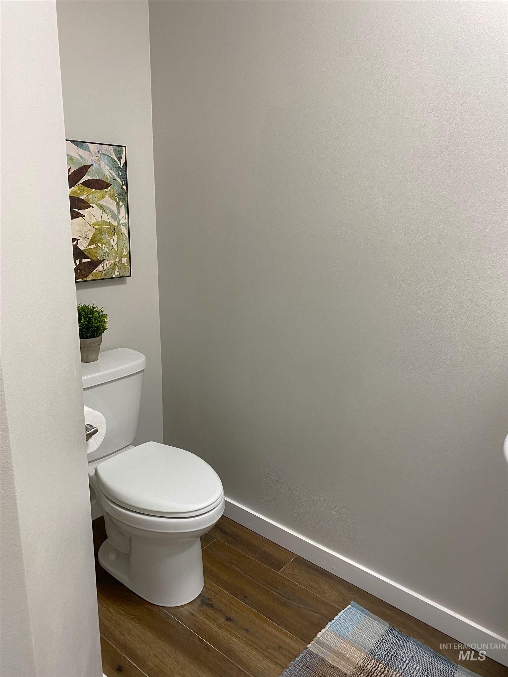 102 Highline Lane Potlatch, ID 83855 - Photo 15 of 44 2nd floor - 1/2 bath