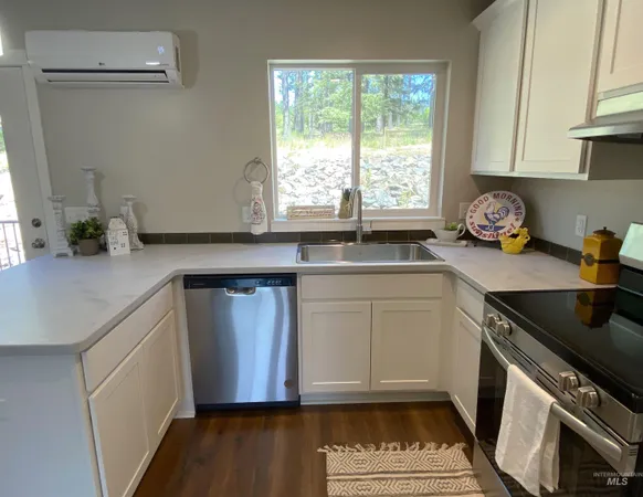 $330,000 | 102 Highline Lane, Potlatch, ID 83855