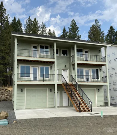 $330,000 | 102 Highline Lane, Potlatch, ID 83855