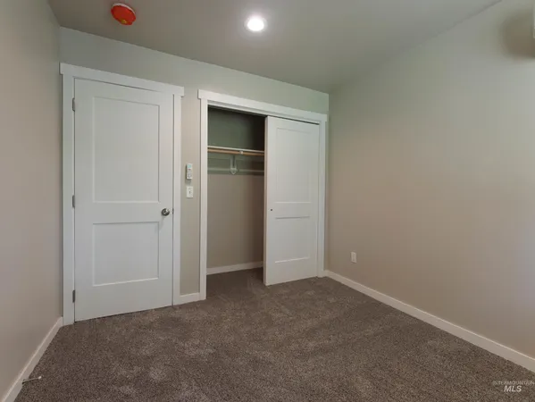 $330,000 | 102 Highline Lane, Potlatch, ID 83855