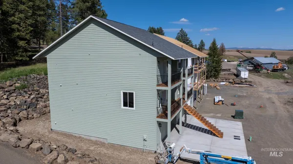 $330,000 | 102 Highline Lane, Potlatch, ID 83855