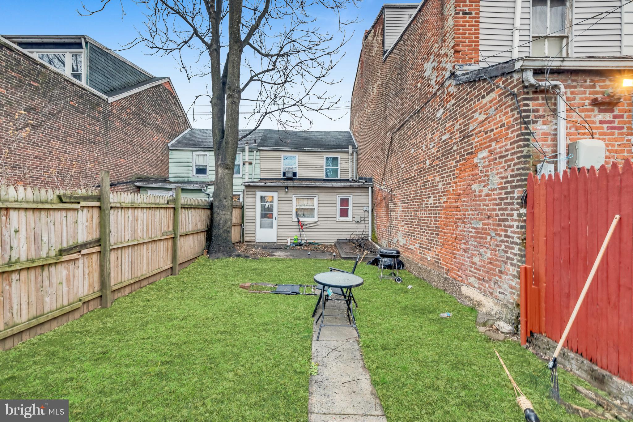 423 North Hall Street Allentown, PA 18102 - Photo 15 of 18 a view of a back yard of the house