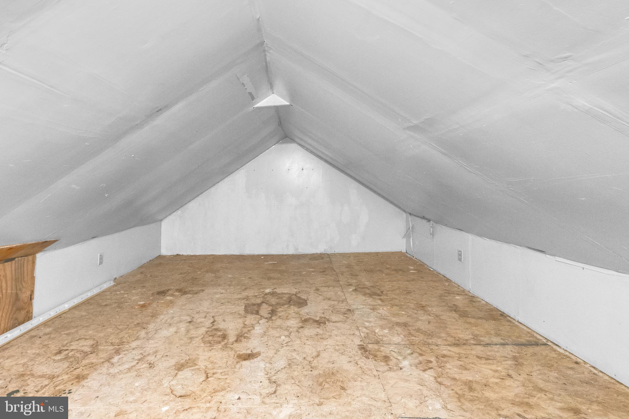 423 North Hall Street Allentown, PA 18102 - Photo 17 of 18 a view of a big room