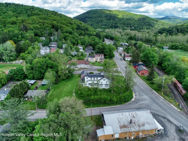 $500,000 | 43355 Highway 28, Arkville, NY 12406