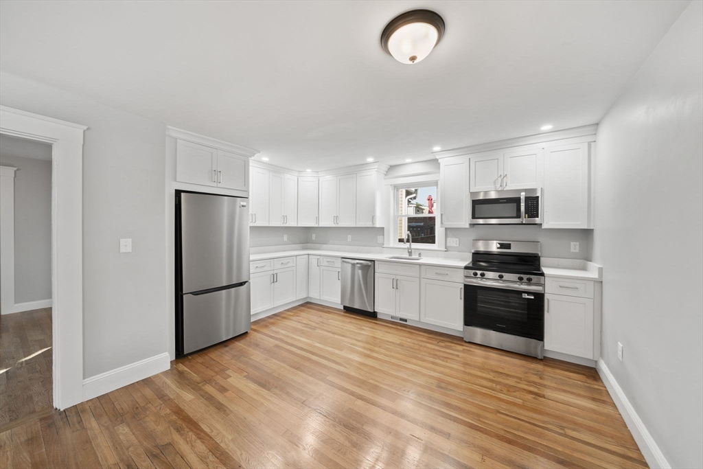 42 Plover Road Quincy, MA 02169 - Photo 4 of 29