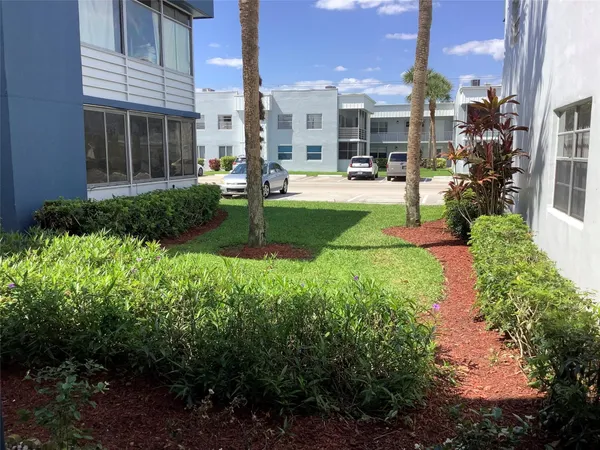 $1,725 | 70 Normandy B, Delray Beach, FL 33484