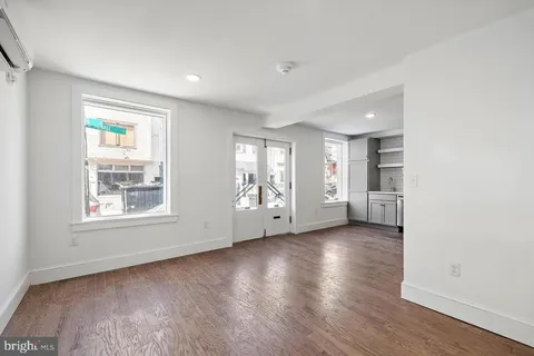 $1,295 | 15 West Girard Street, Unit 103, Wilmington, DE 19801