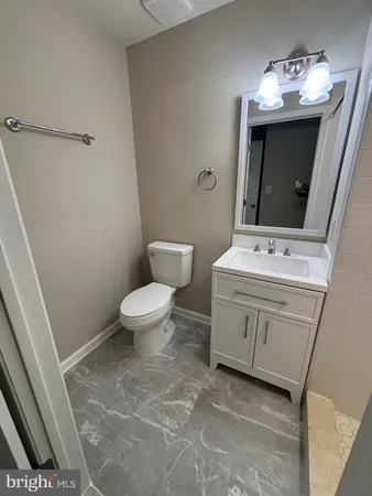 $2,900 | 11330 Westbrook Mill Lane, Unit 304, Fairfax, VA 22030