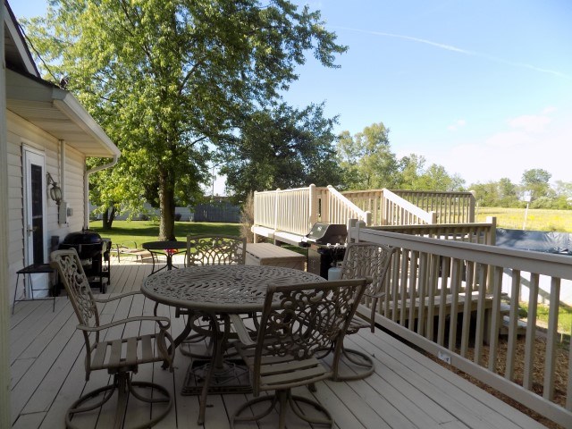6225 Highway 101 Decatur, IN 46733 - Photo 5 of 12
