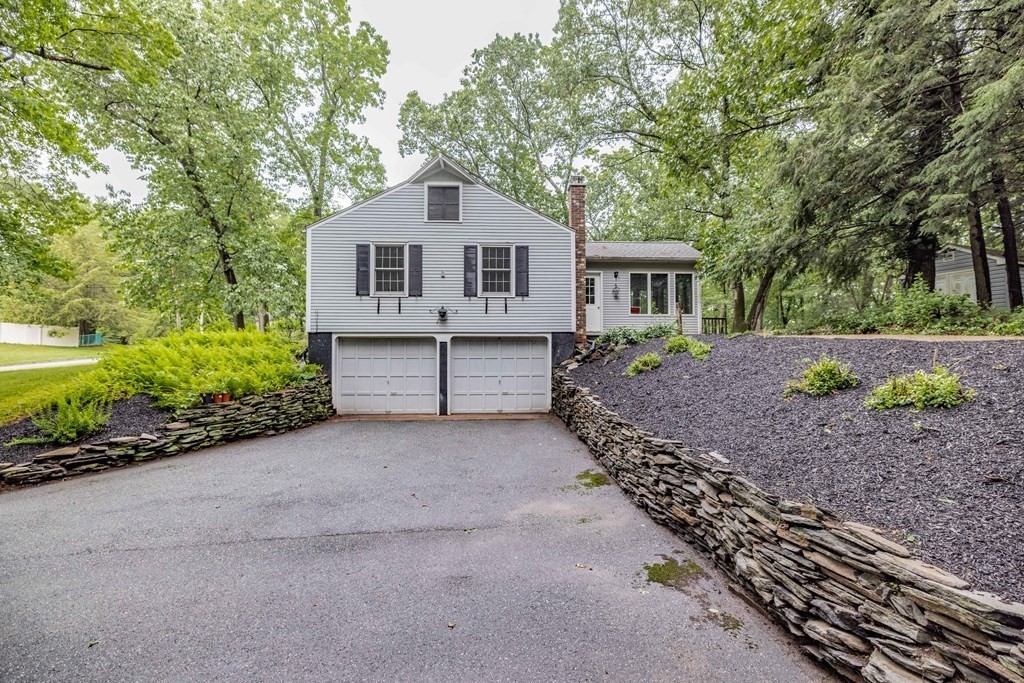 15 Ridgecrest Circle Westfield, MA 01085 - Photo 6 of 35 Gallery Image 6