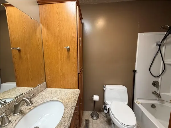 $275,000 | 106 Willadell Road, Transfer, PA 16154