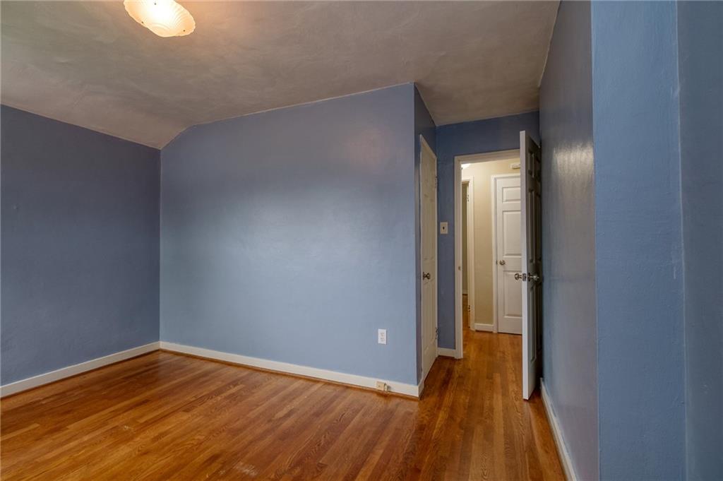 7240 Shannon Road Verona, PA 15147 - Photo 11 of 19 Gallery Image 11