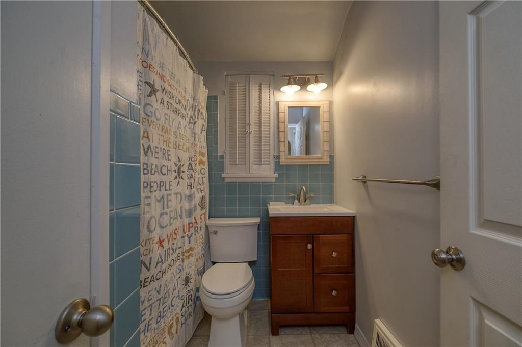 7240 Shannon Road Verona, PA 15147 - Photo 12 of 19 Gallery Image 12