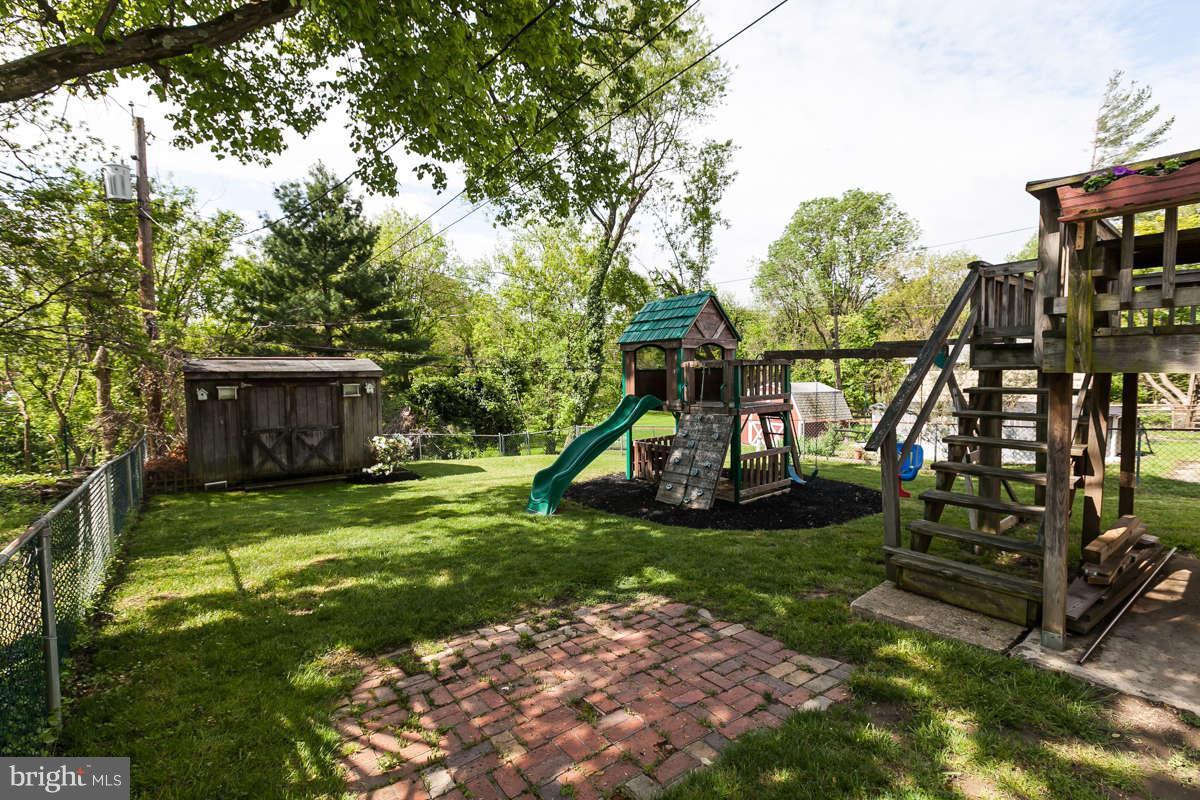 1307 Asbury Road Baltimore, MD 21209 - Photo 27 of 30 Exterior (Rear)