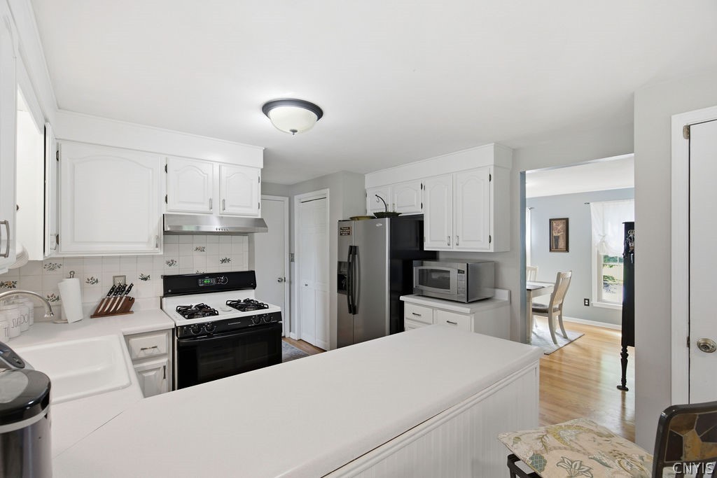 4203 Gopher Circle Clay, NY 13090 - Photo 15 of 47