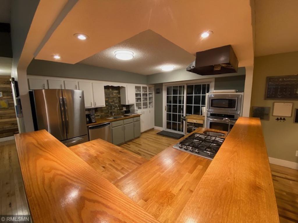 5985 Eureka Road Shorewood, MN 55331 - Photo 16 of 30
