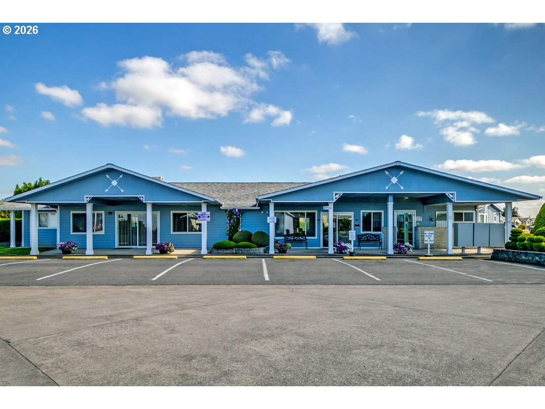 5422 Portland Road Northeast, Unit 104 Salem, OR 97305 - Photo 33 of 40 Community Recreation Center