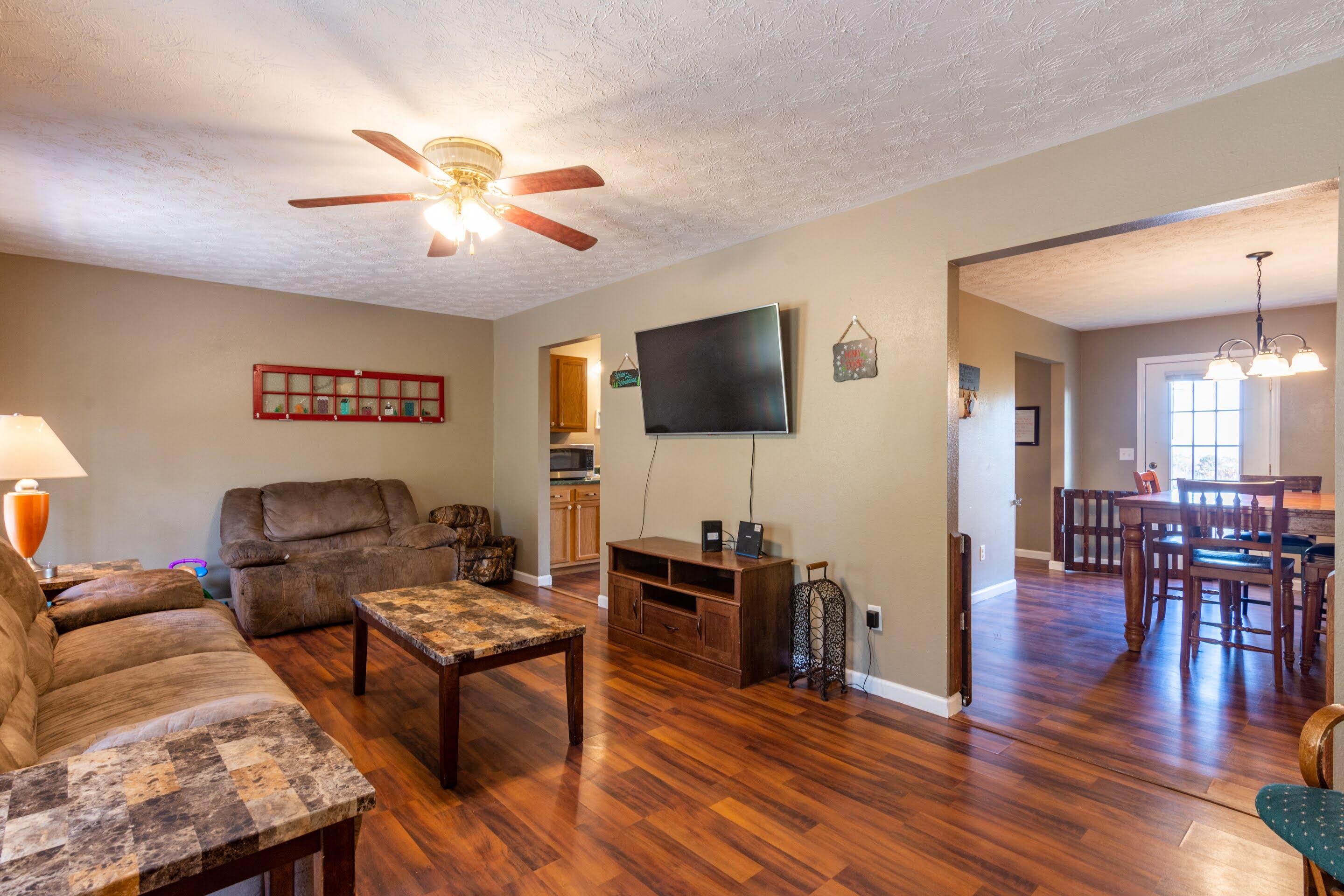 883 Black Oak Estates Road Dayton, TN 37321 - Photo 11 of 36 833 Black Oak Estates Rd-15