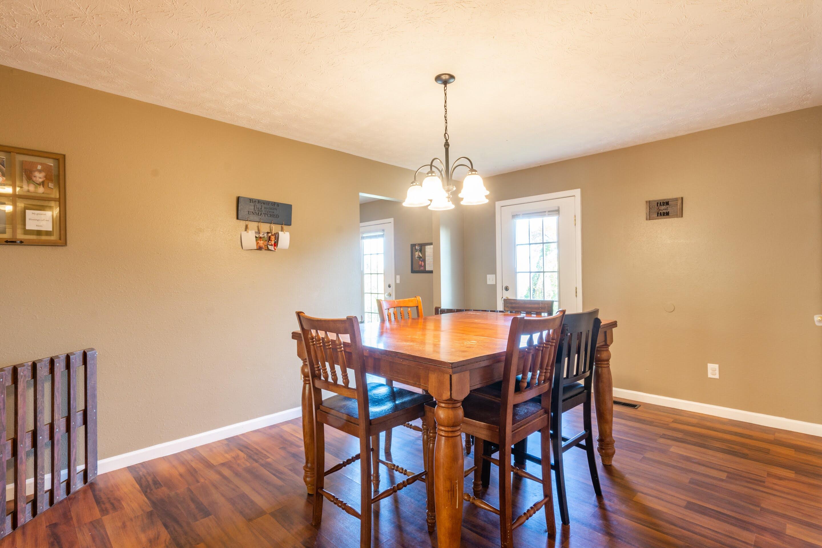 883 Black Oak Estates Road Dayton, TN 37321 - Photo 14 of 36 833 Black Oak Estates Rd-16