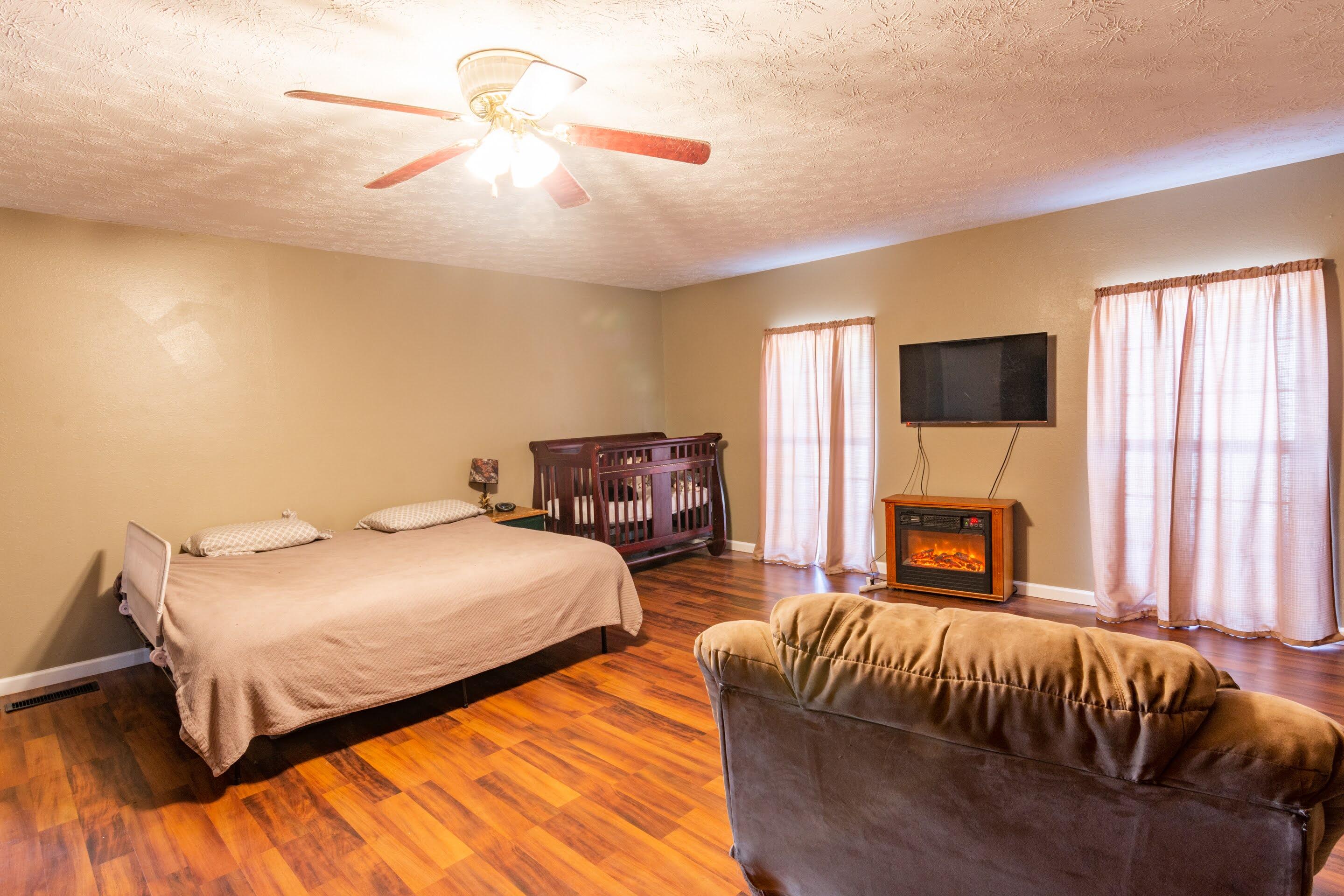 883 Black Oak Estates Road Dayton, TN 37321 - Photo 23 of 36 833 Black Oak Estates Rd-25