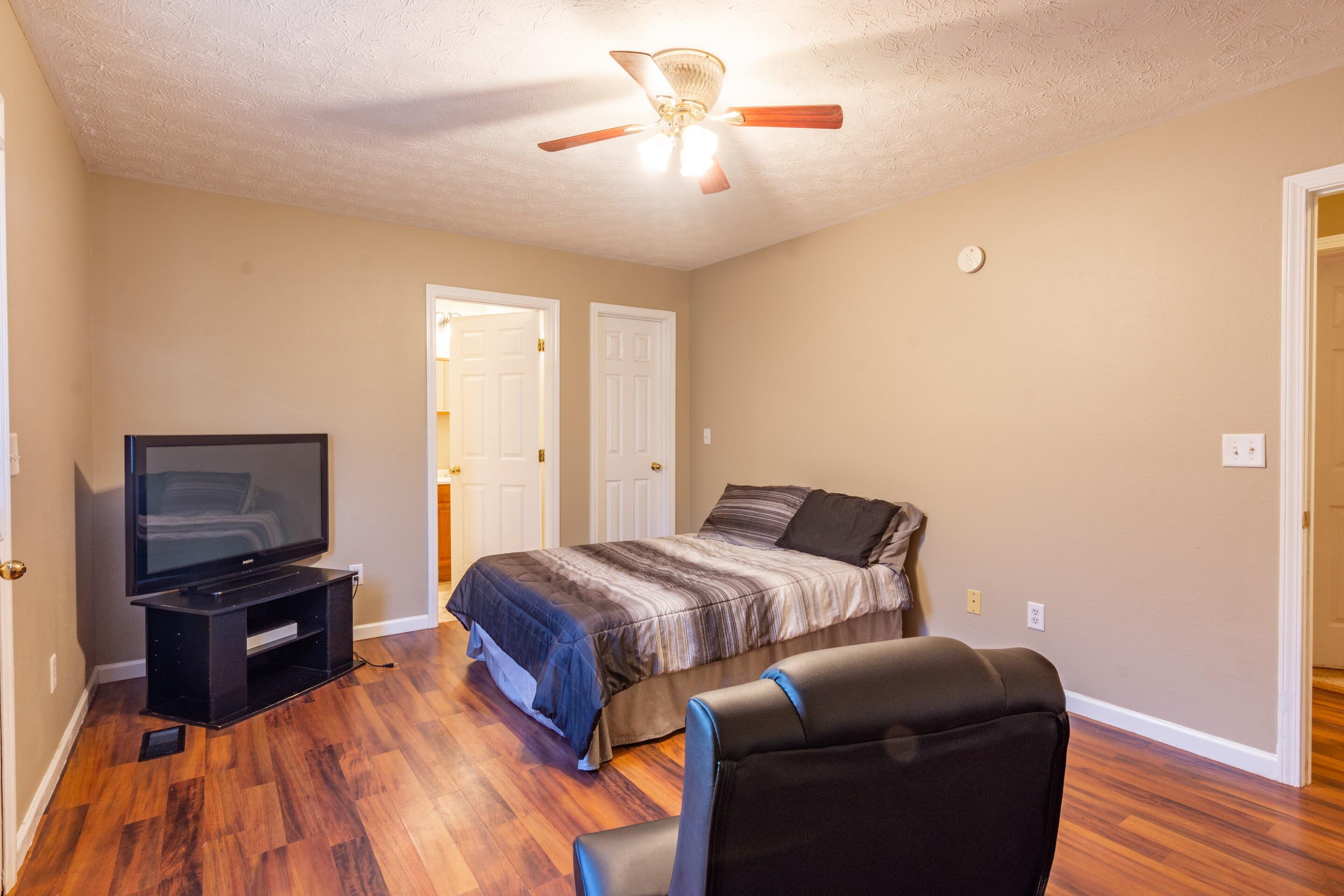 883 Black Oak Estates Road Dayton, TN 37321 - Photo 28 of 36 833 Black Oak Estates Rd-31
