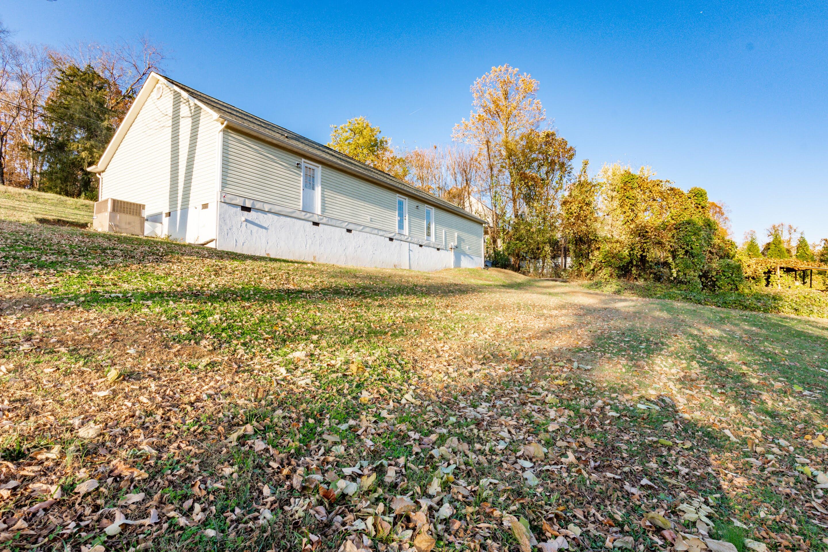 883 Black Oak Estates Road Dayton, TN 37321 - Photo 36 of 36 833 Black Oak Estates Rd-38