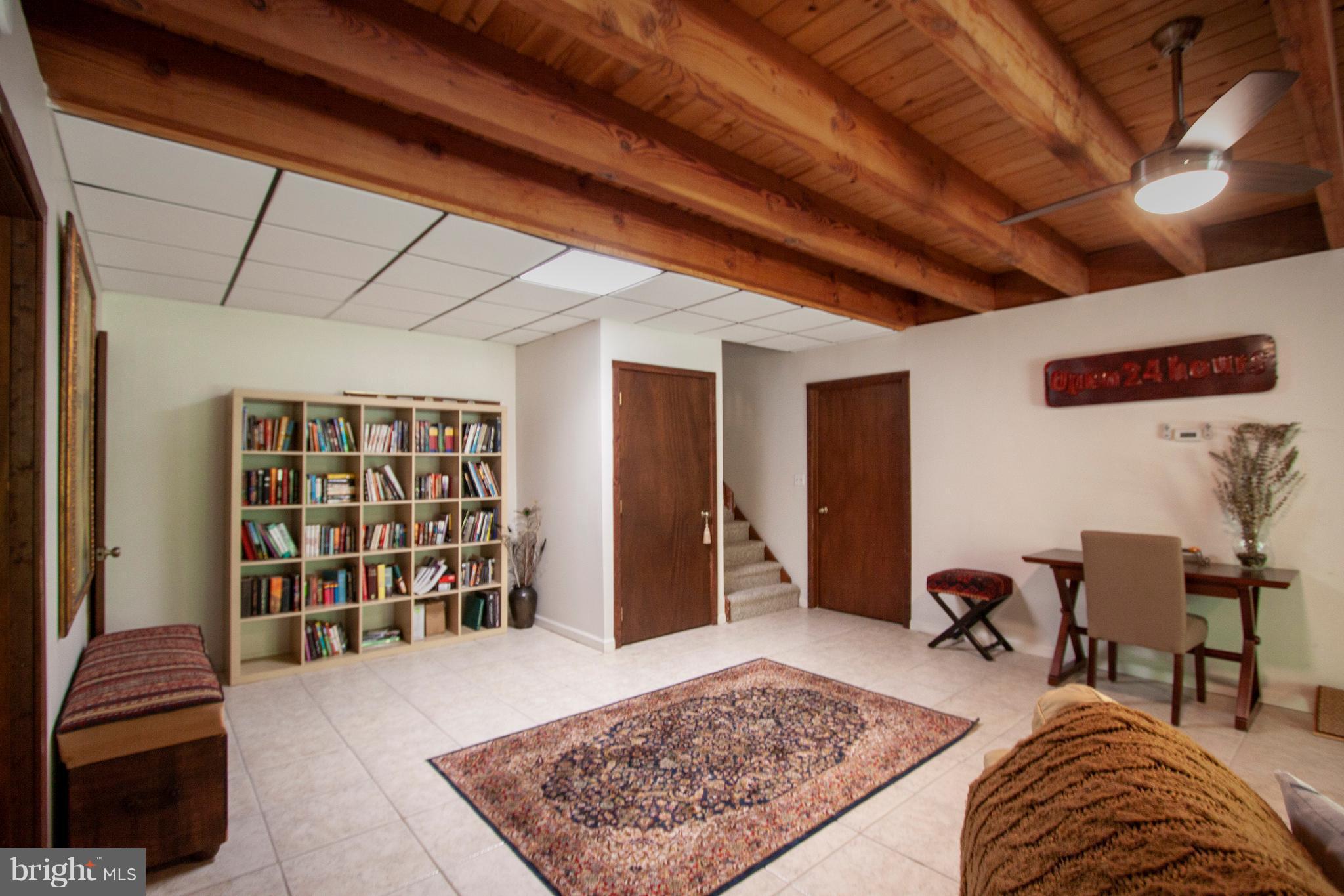 949 Shady Beach Road Elkton, MD 21921 - Photo 23 of 30 Family Room