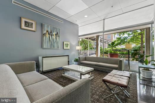800 4th Street Southwest, Unit S413 Washington, DC 20024 - Photo 23 of 25