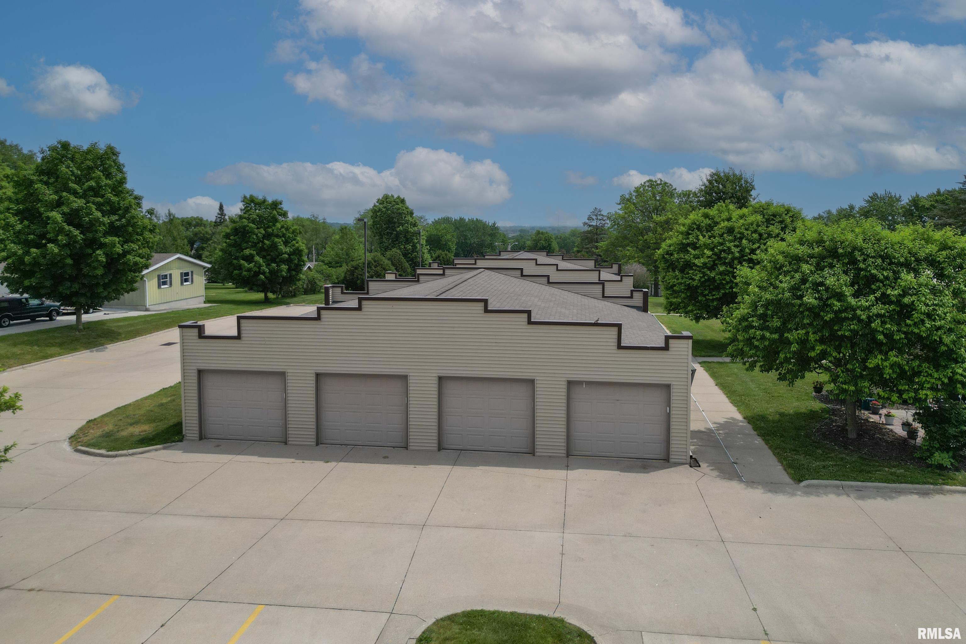 251 Vine Street, Unit 114 Riverside, IA 52327 - Photo 18 of 20