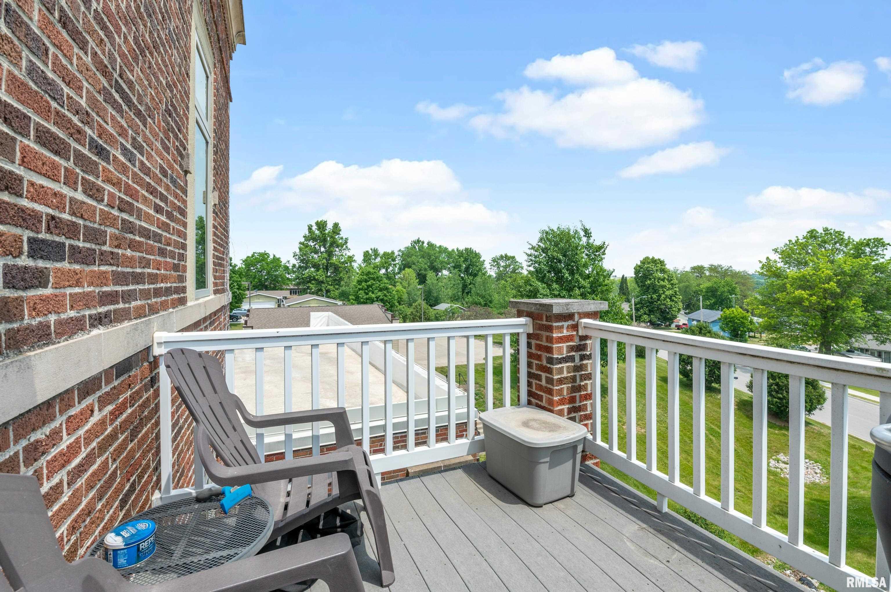 251 Vine Street, Unit 114 Riverside, IA 52327 - Photo 4 of 20