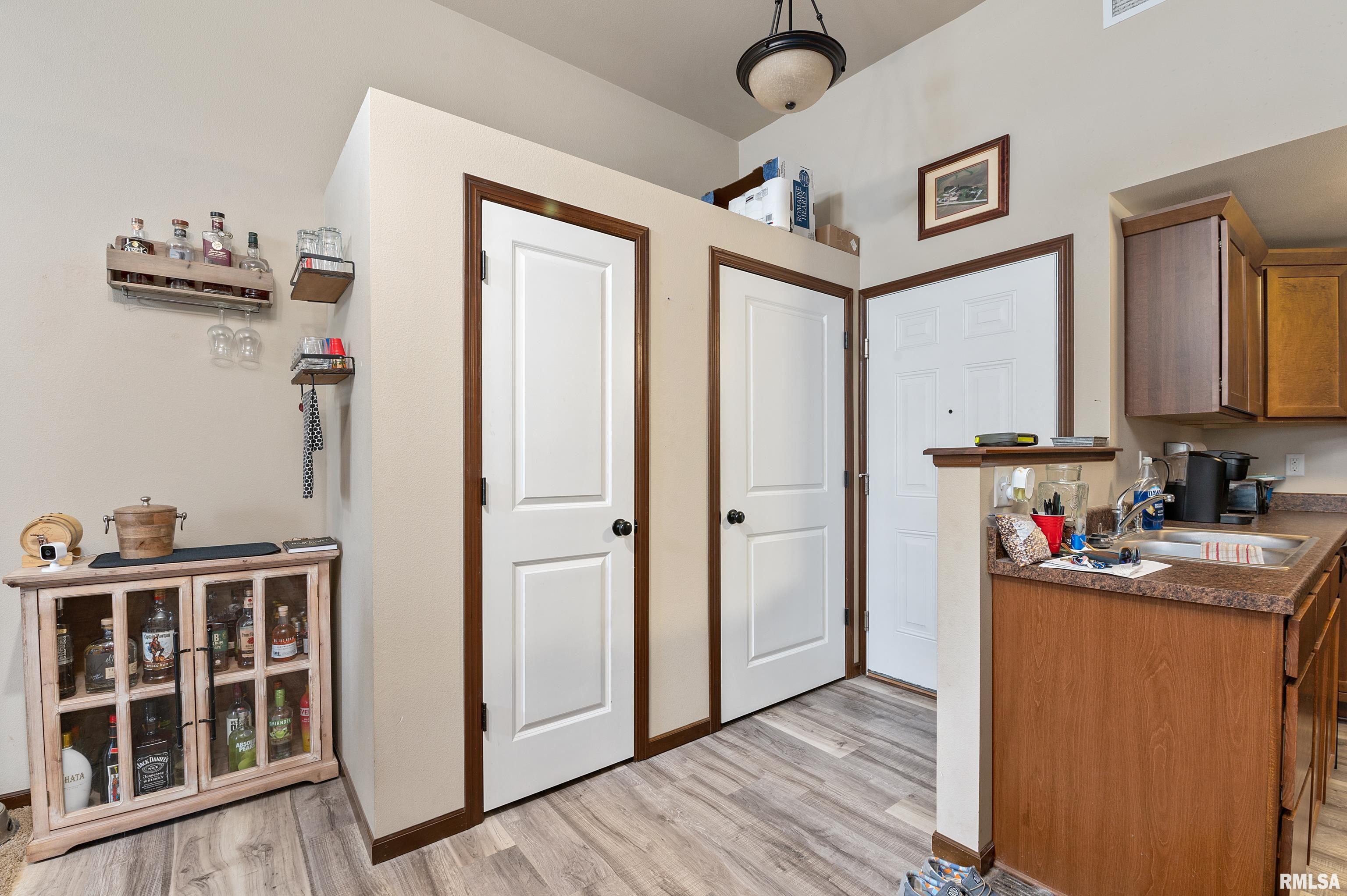 251 Vine Street, Unit 114 Riverside, IA 52327 - Photo 5 of 20