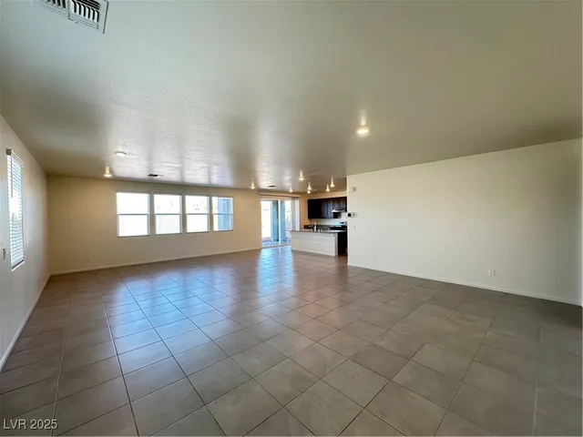 $2,800 | 8611 Vermont Vista Street, Las Vegas, NV 89113