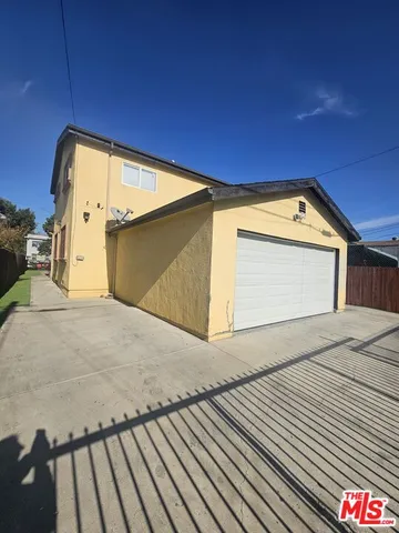 $2,950 | 858 West 43rd Place, Los Angeles, CA 90037