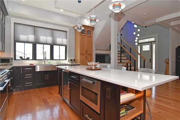 $1,390,000 | 44 North Woods Trail, South Kingstown, RI 02879