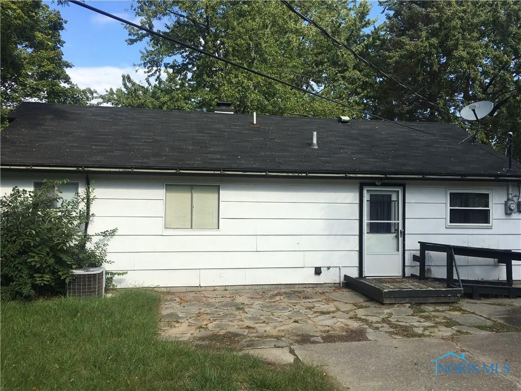 42 Independence Road Toledo, OH 43607 - Photo 4 of 14 Gallery Image 4