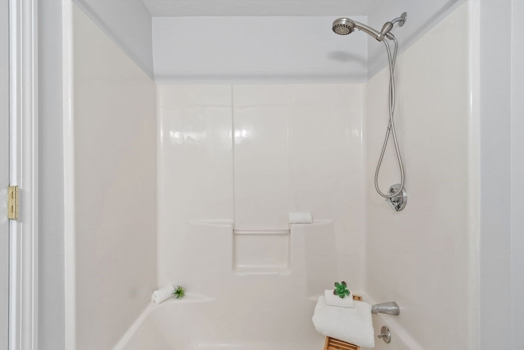 81 Salem Road, Unit 31 Billerica, MA 01821 - Photo 32 of 42 Gallery Image 32
