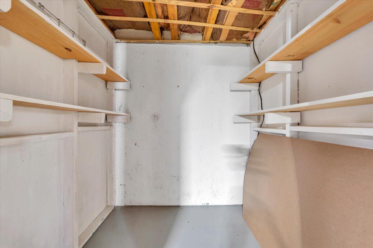 3149 Ventnor Road Southeast Roanoke, VA 24014 - Photo 29 of 43 Storage