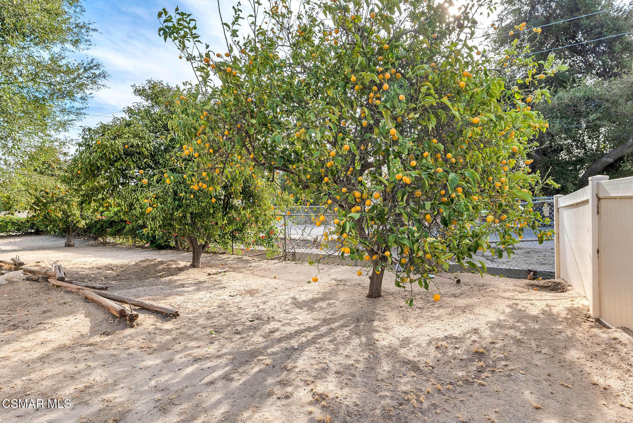 3063 Ditch Road Simi Valley, CA 93063 - Photo 45 of 49 a view of outdoor space and yard
