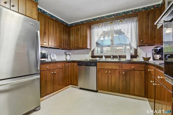 $339,900 | 306 Old Canterbury Turnpike, Norwich, CT 06360