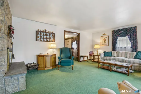 $339,900 | 306 Old Canterbury Turnpike, Norwich, CT 06360