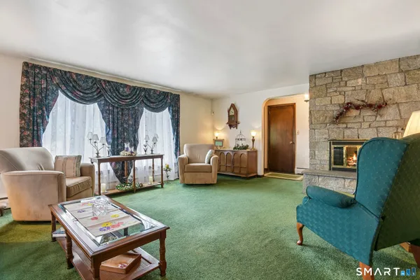 $339,900 | 306 Old Canterbury Turnpike, Norwich, CT 06360