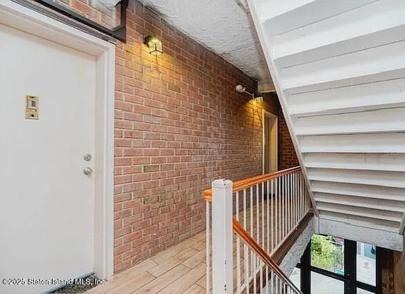 $468,800 | 400 Maryland Avenue, Unit 3D | Rosebank