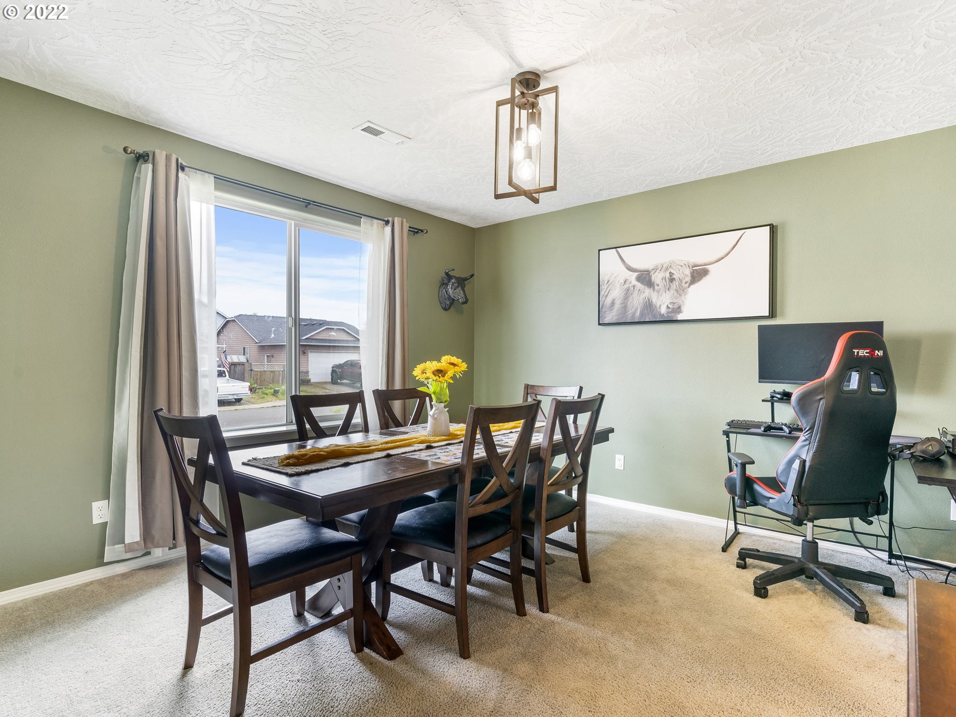 742 Kelsey Loop Molalla, OR 97038 - Photo 12 of 29 Dining Room