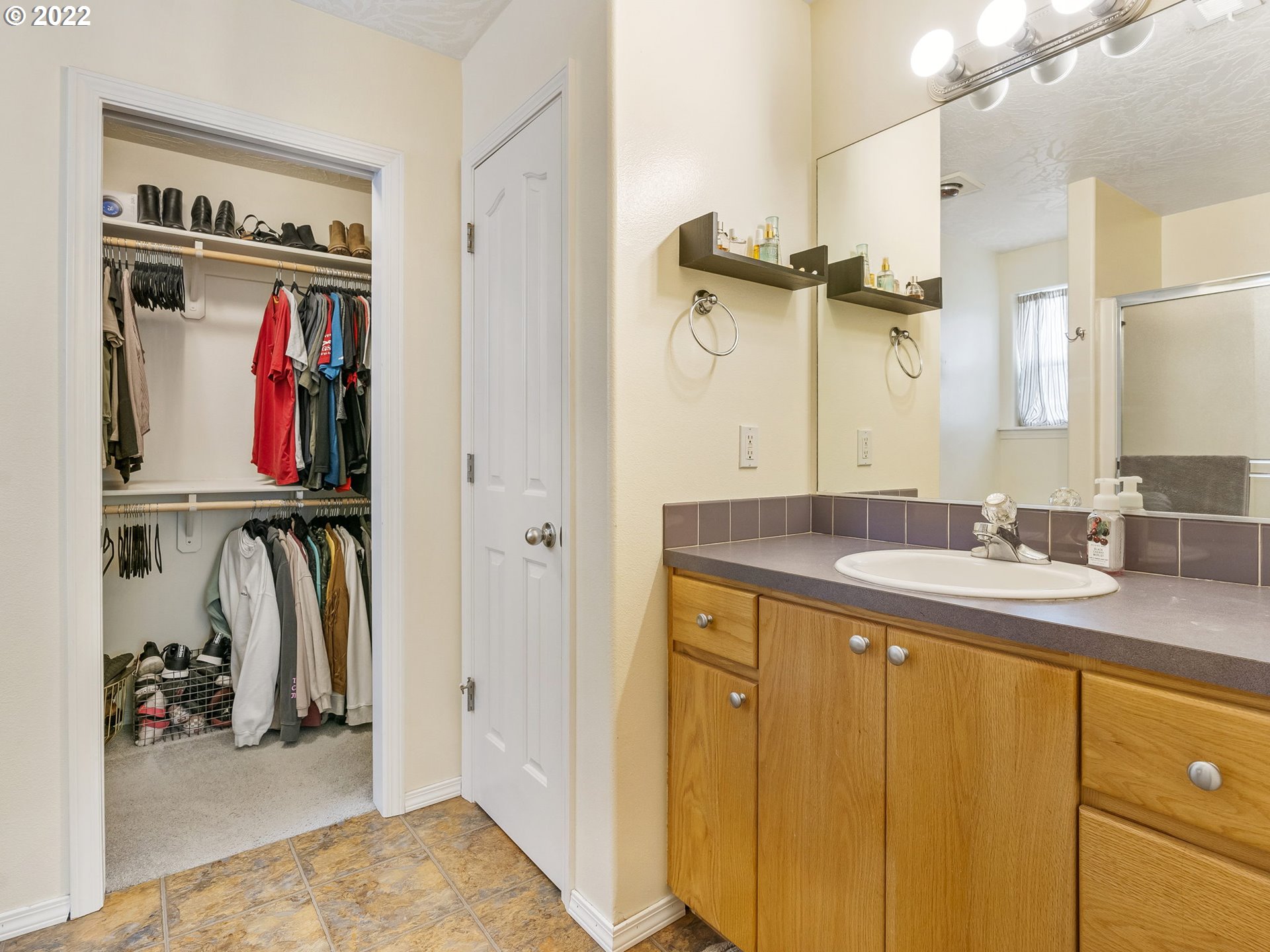 742 Kelsey Loop Molalla, OR 97038 - Photo 17 of 29 Bedroom