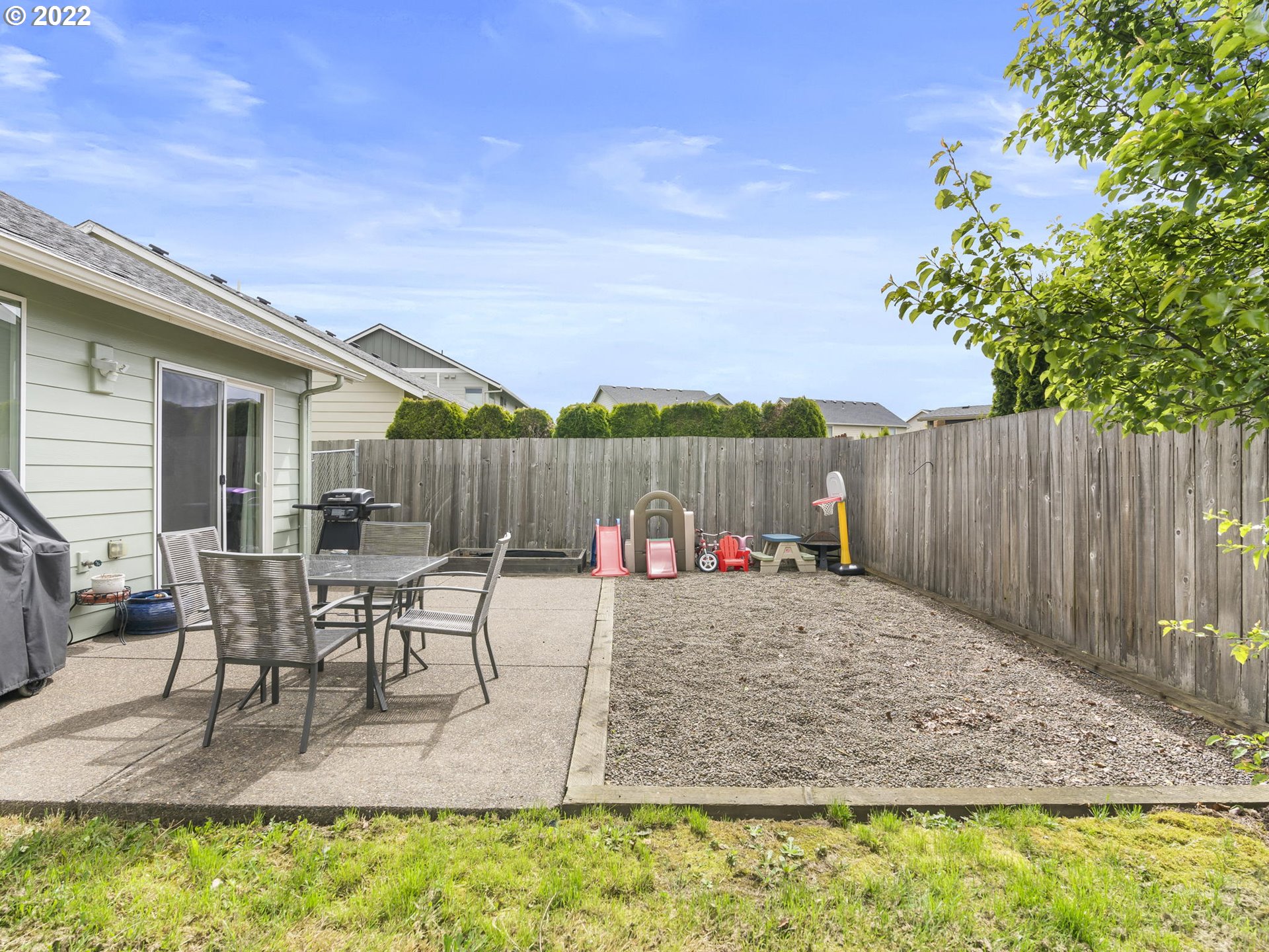 742 Kelsey Loop Molalla, OR 97038 - Photo 27 of 29 Backyard