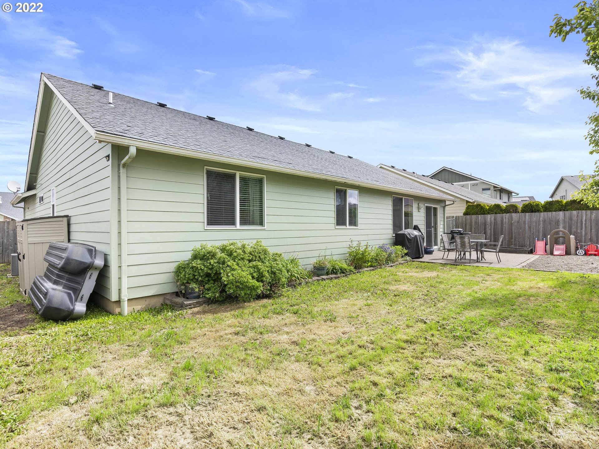 742 Kelsey Loop Molalla, OR 97038 - Photo 28 of 29 Backyard