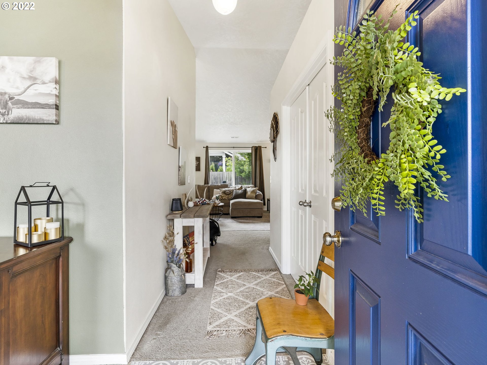 742 Kelsey Loop Molalla, OR 97038 - Photo 4 of 29 Entrance/Foyer