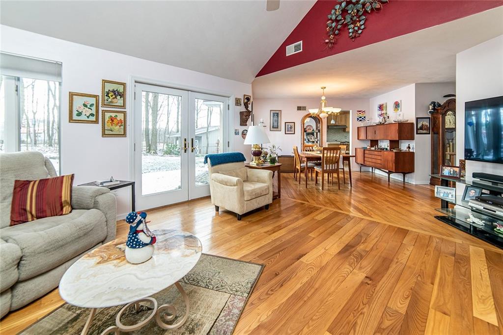 889 Claypike Road Acme, PA 15610 - Photo 3 of 25 Gallery Image 3